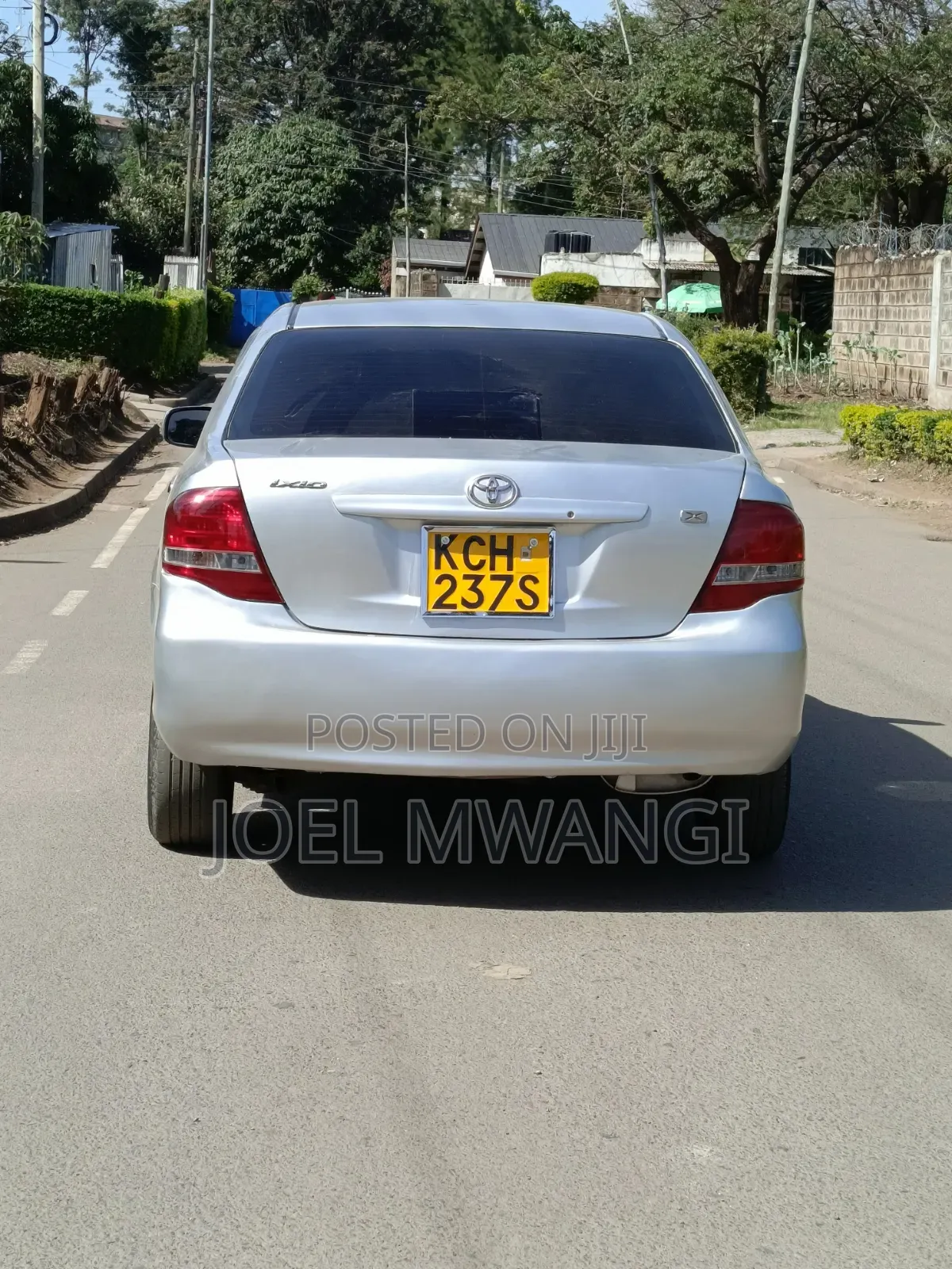 Toyota Axio 2009 Silver