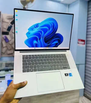 Laptop HP ZBook Studio G8 32GB Intel Core i9 SSD 512GB