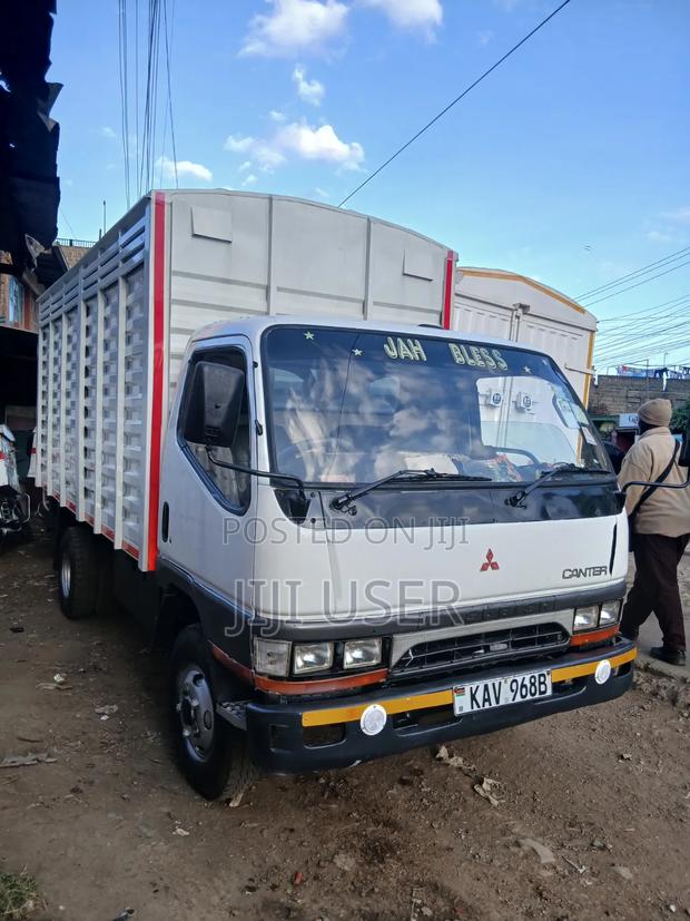 Mitsubishi Canter - thumbnail 2