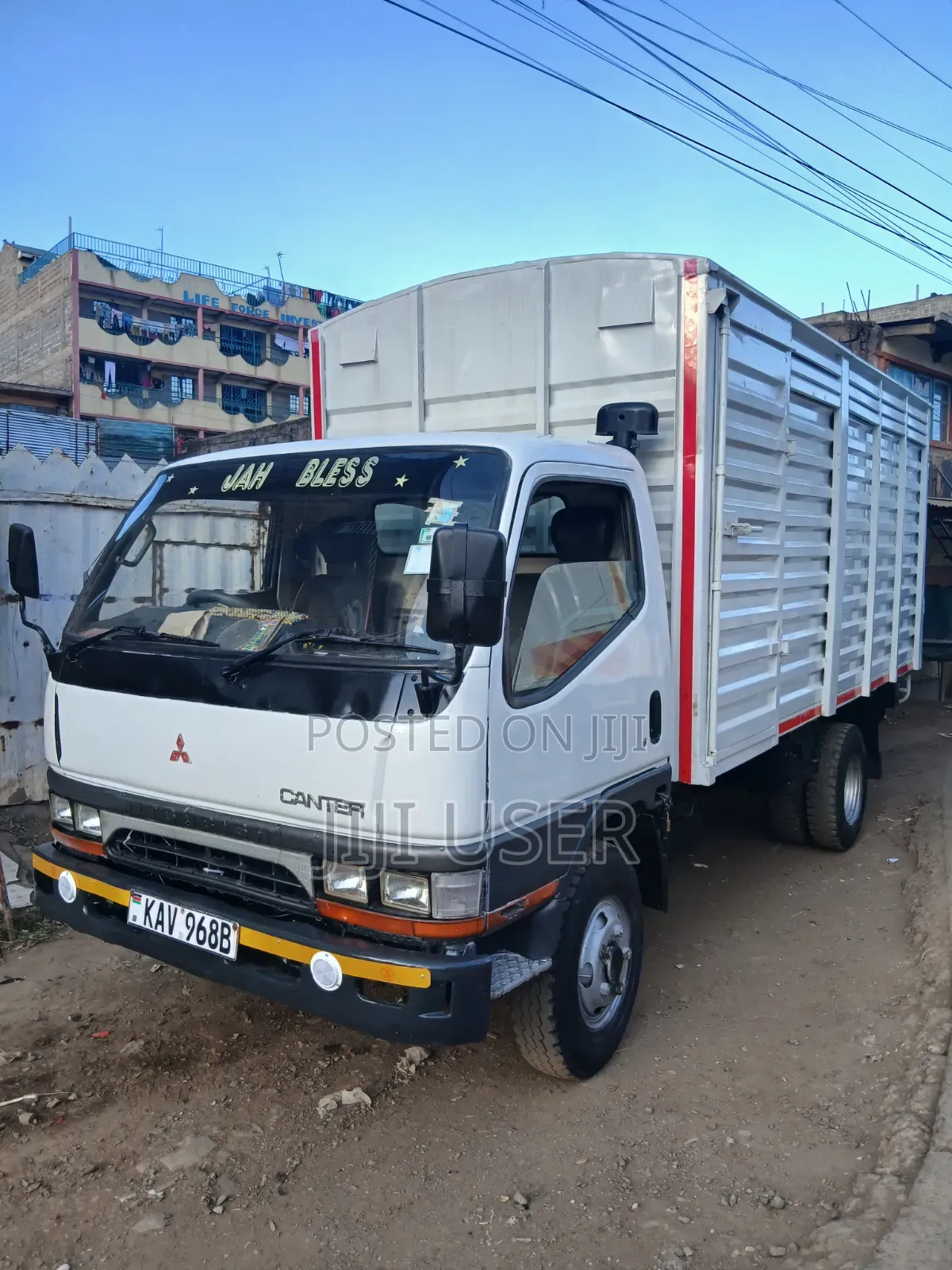 Mitsubishi Canter