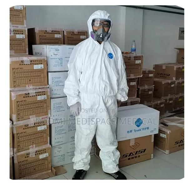 White Disposable Coverall/ Protective Overall