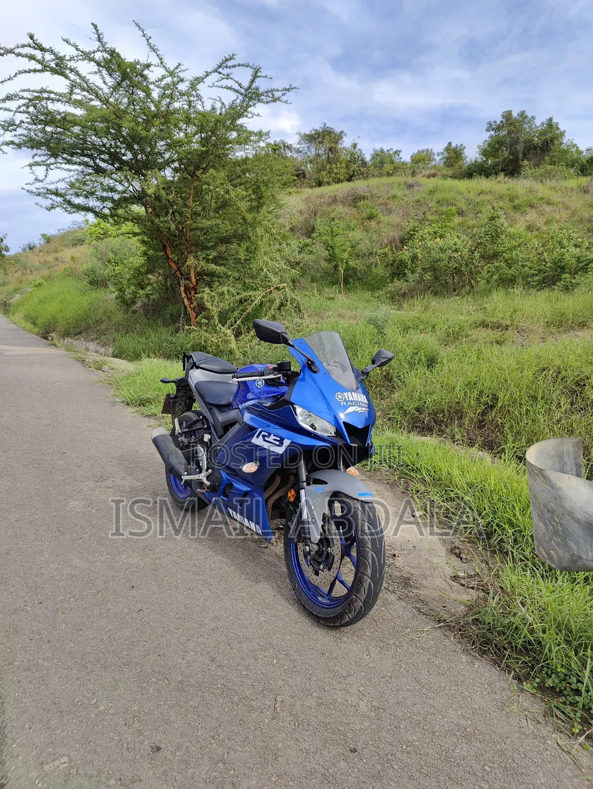 Yamaha R3 2022 Blue