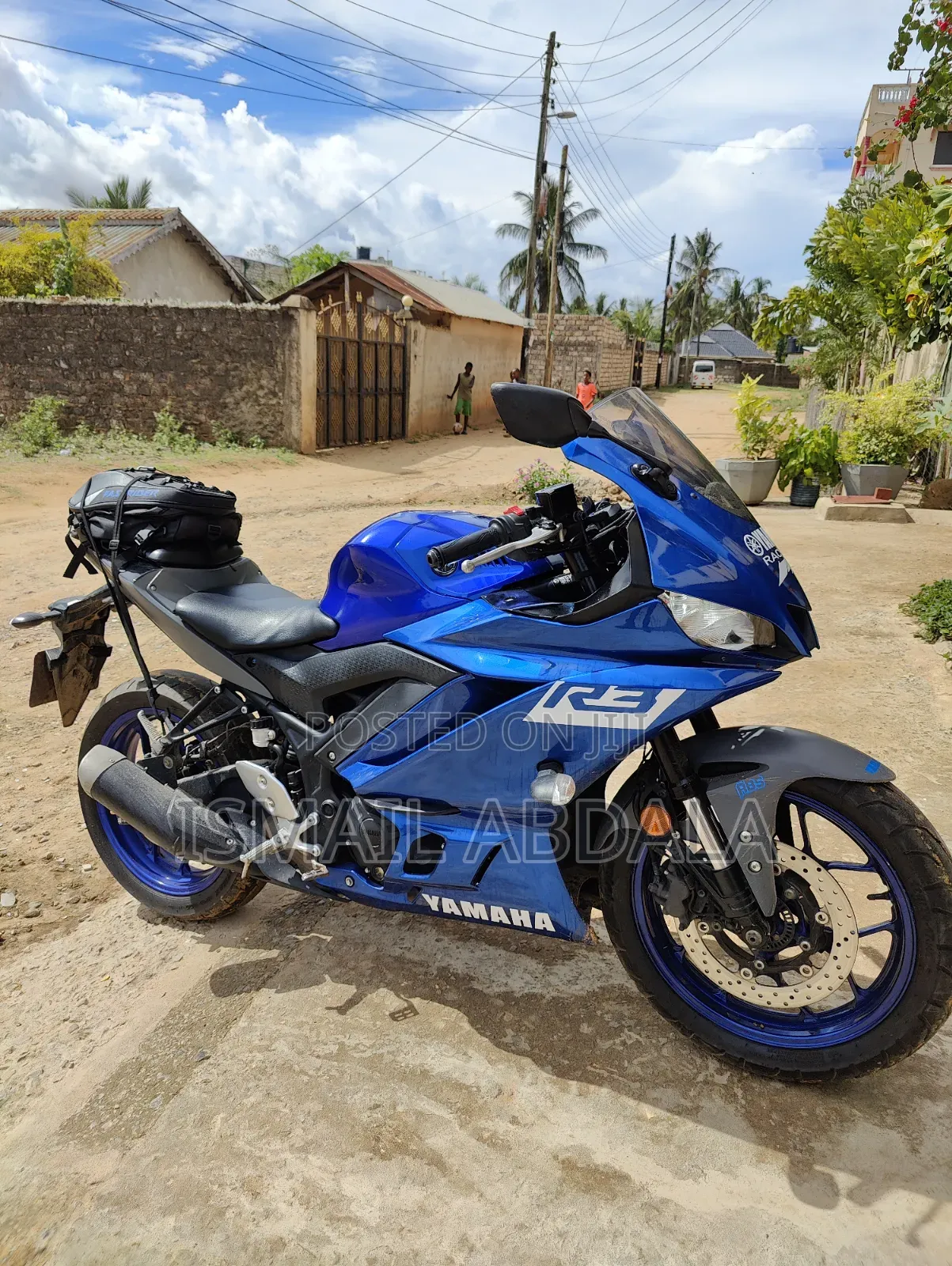 Yamaha R3 2022 Blue