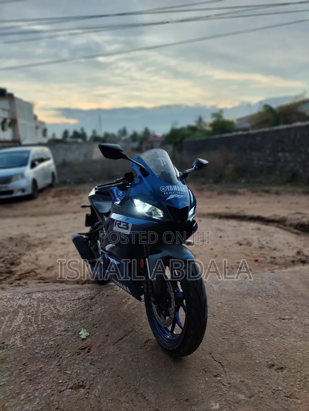Yamaha R3 2022 Blue