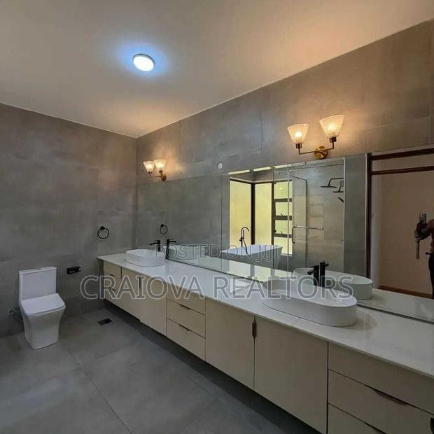 6bdrm Villa in Hardy for sale - thumbnail 12