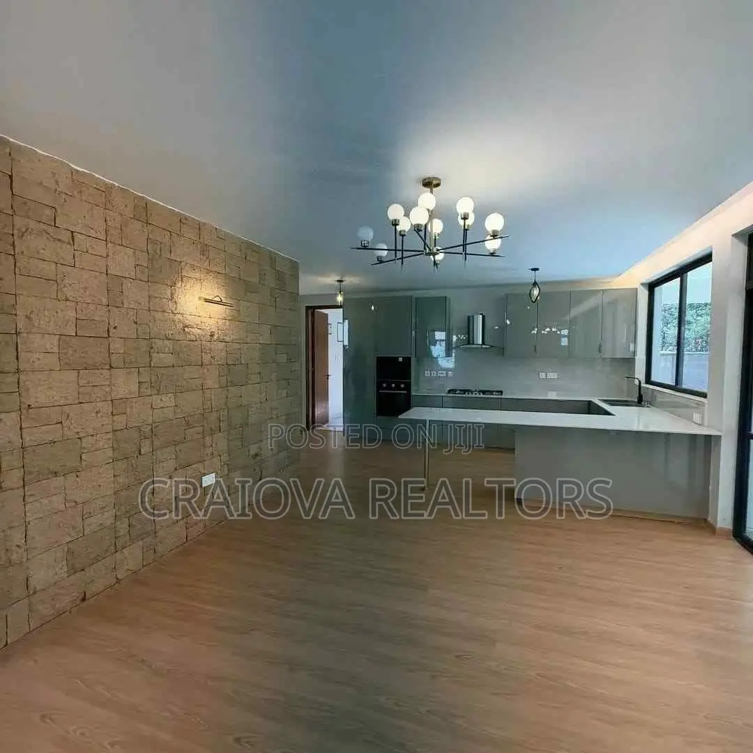 6bdrm Villa in Hardy for sale