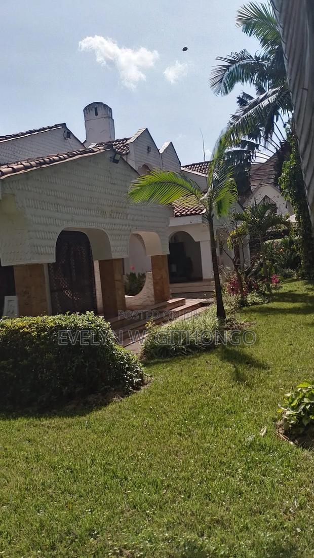 5bdrm Mansion in Ridgeways for rent