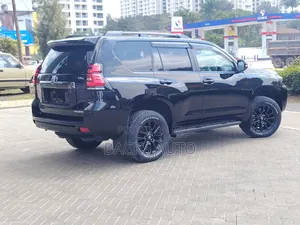 Toyota Land Cruiser Prado 2020 Black