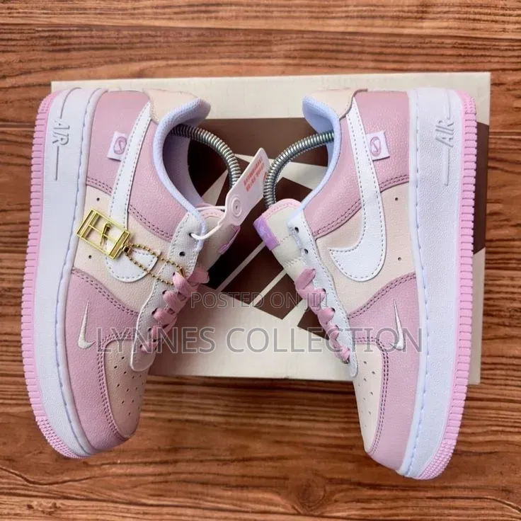 Nike Airforce One Ladies Pink