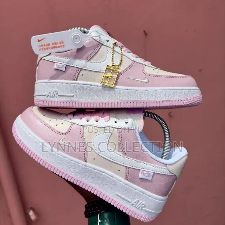 Nike Airforce One Ladies Pink