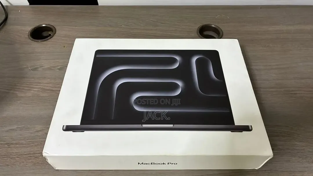 Laptop Apple MacBook Pro 2024 M4 Pro 24GB Apple M4 Pro SSD 512GB