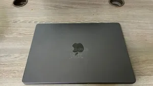 Laptop Apple MacBook Pro 2024 M4 Pro 24GB Apple M4 Pro SSD 512GB
