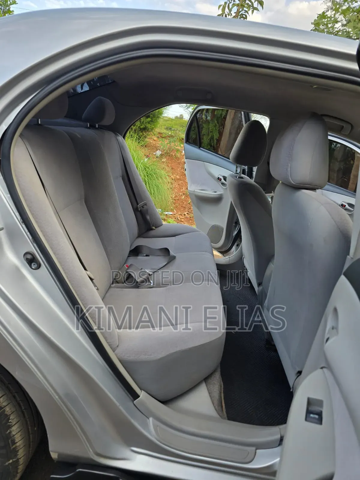 Toyota Axio 2010 Silver