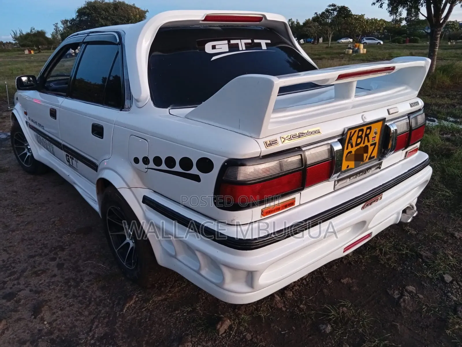 Toyota Corolla 1997 White