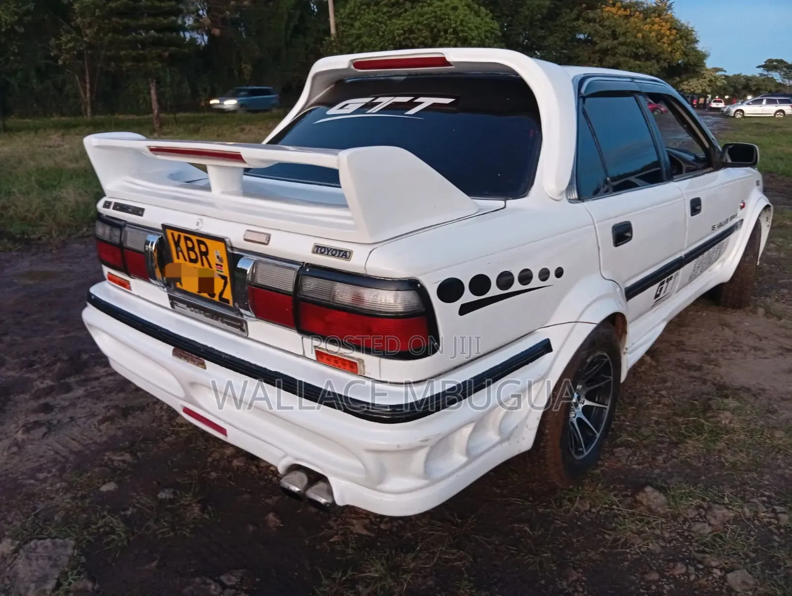 Toyota Corolla 1997 White