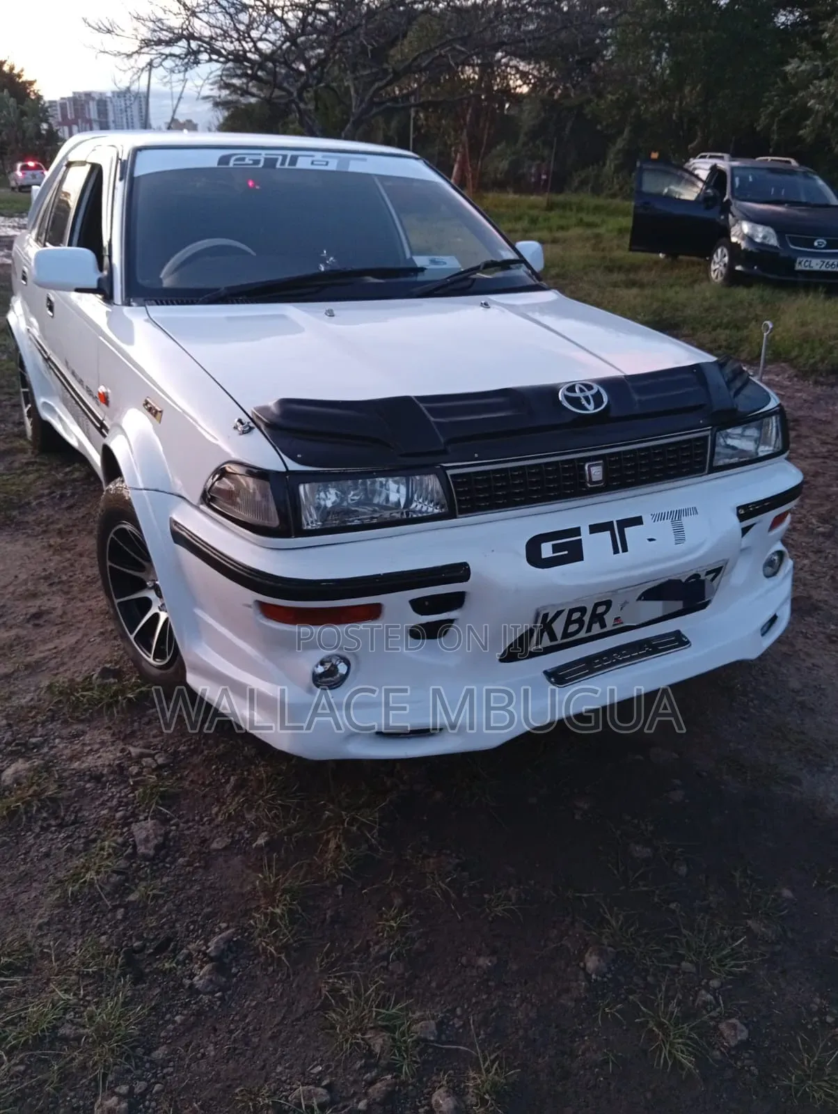 Toyota Corolla 1997 White