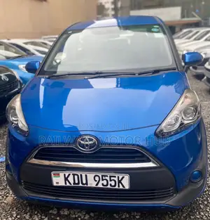 Toyota Sienta 2018 Blue