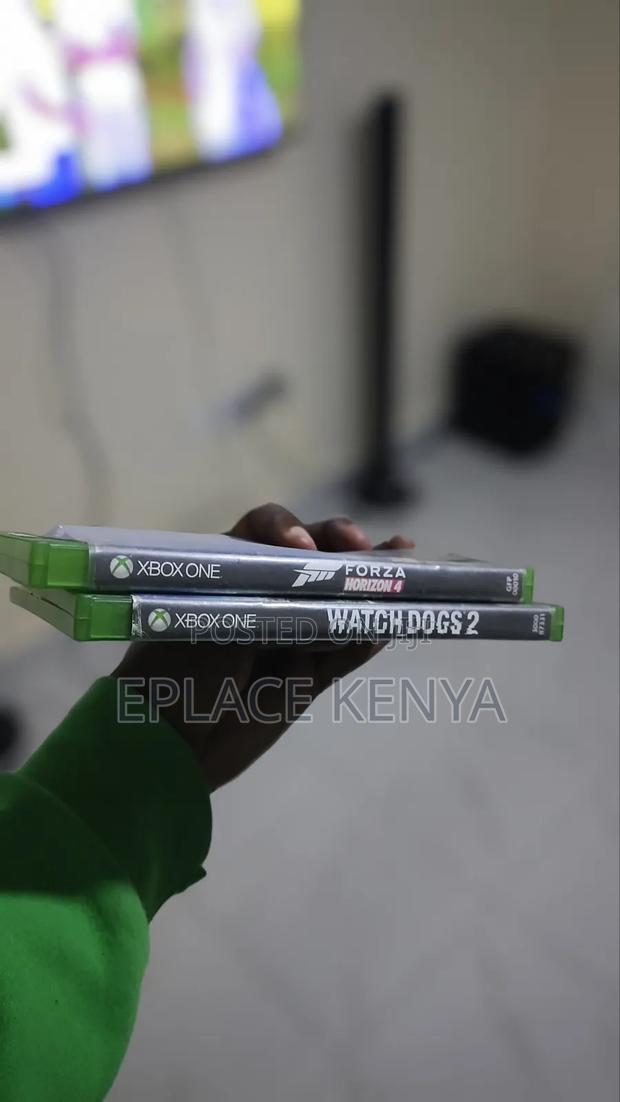Watch Dogs 2 and Forza Horizons 4 Xbox One Game - thumbnail 2