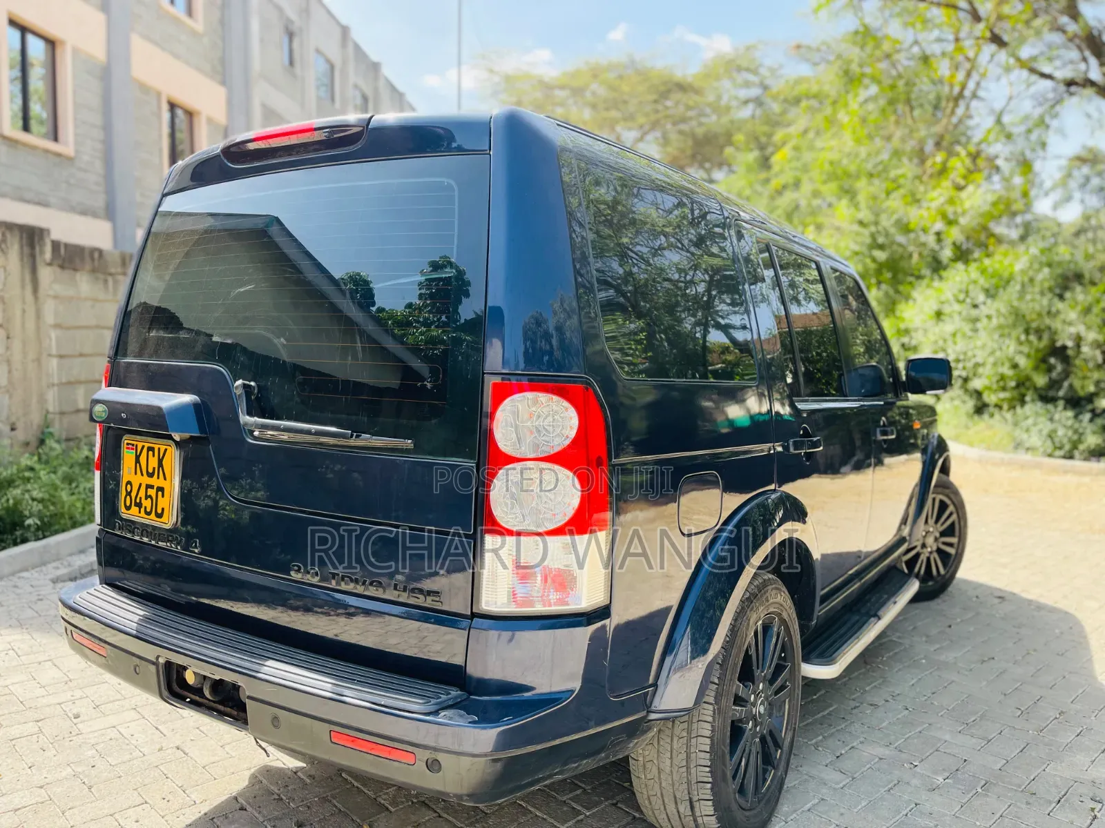 Land Rover Discovery 2009 Blue