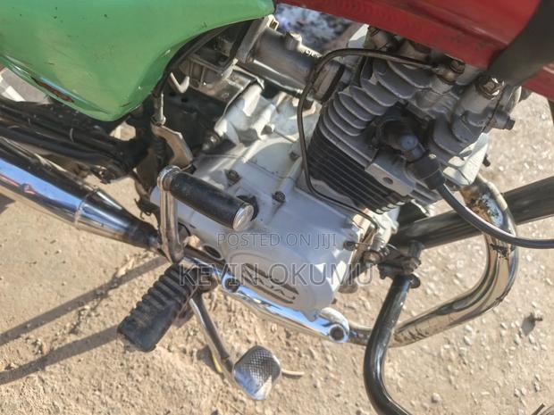 Bajaj Boxer 100 2021 Red - thumbnail 2