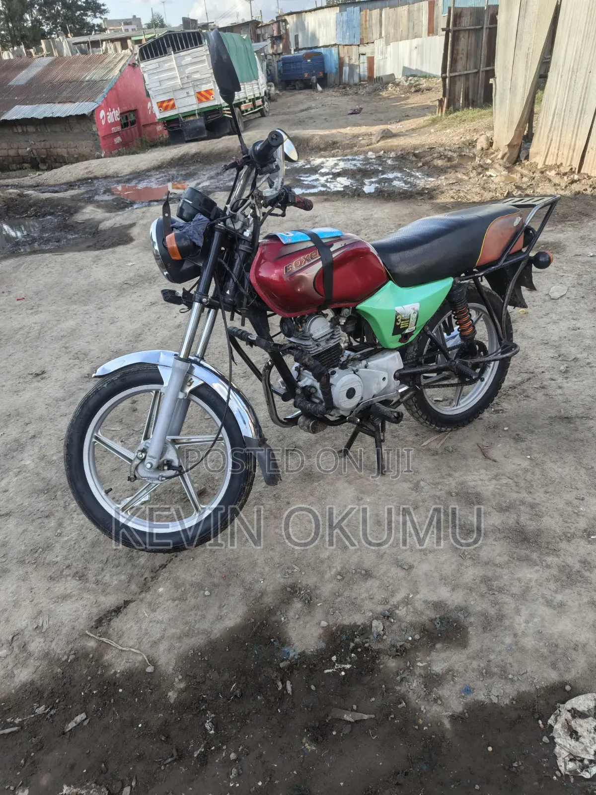 Bajaj Boxer 100 2021 Red