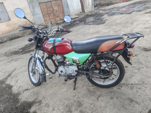 Bajaj Boxer 100 2021 Red - thumbnail 4