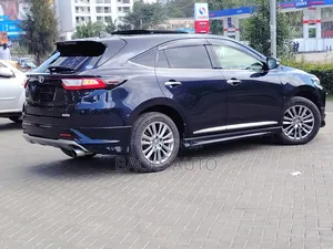 Toyota Harrier 2.0 2020 Black