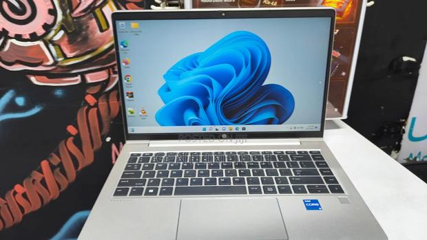 Laptop HP ProBook 440 16GB Intel Core i5 SSD 512GB - thumbnail 2
