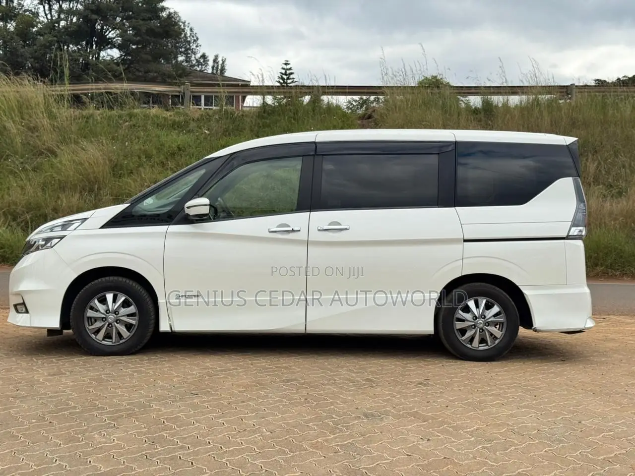 Nissan Serena 2019
