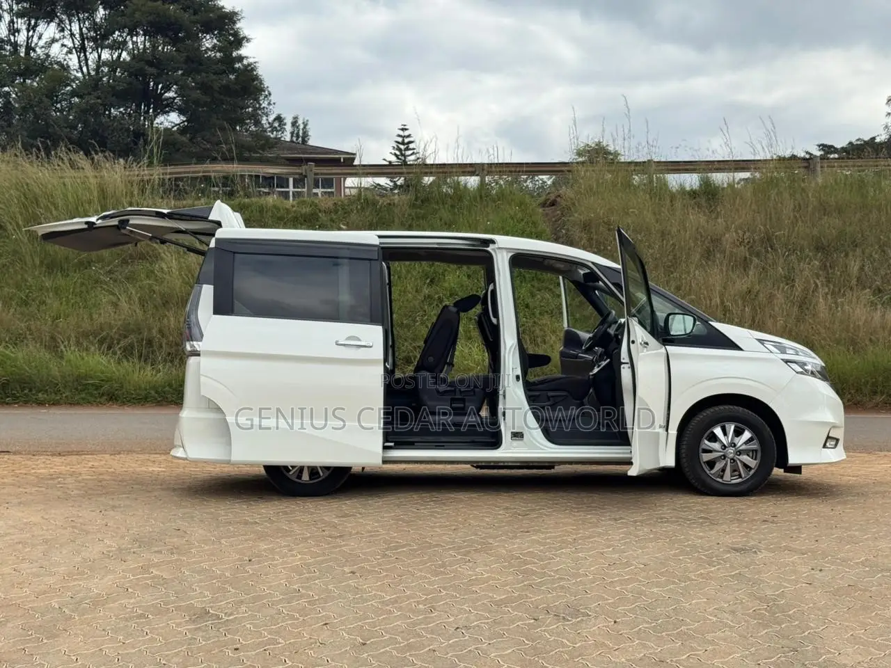 Nissan Serena 2019