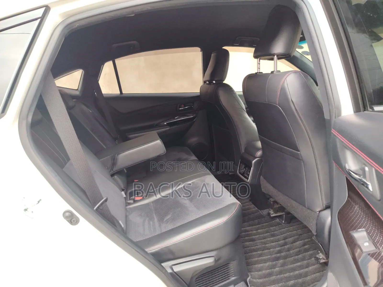 Toyota Harrier 2.0 Turbo 2019 White