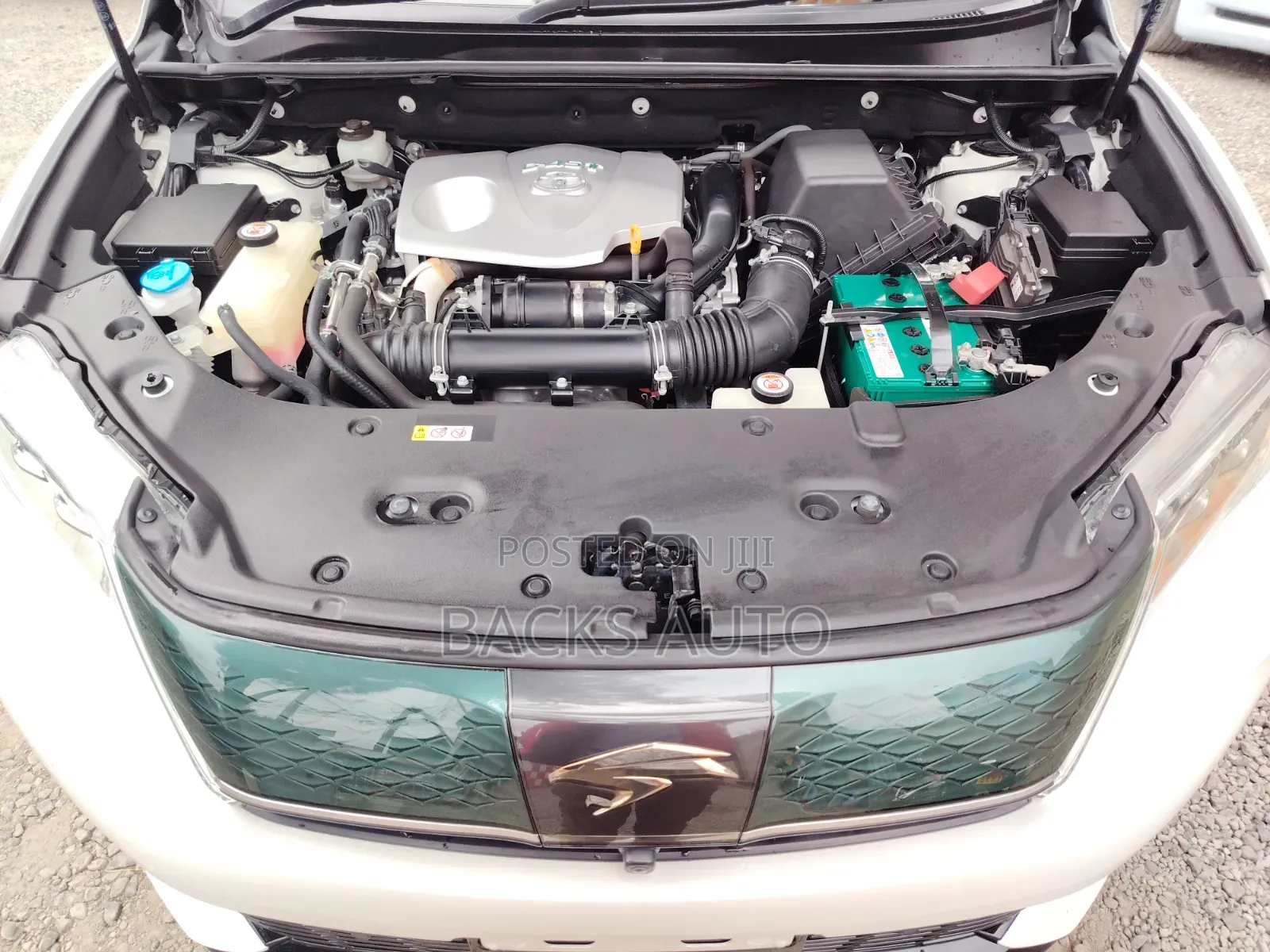 Toyota Harrier 2.0 Turbo 2019 White