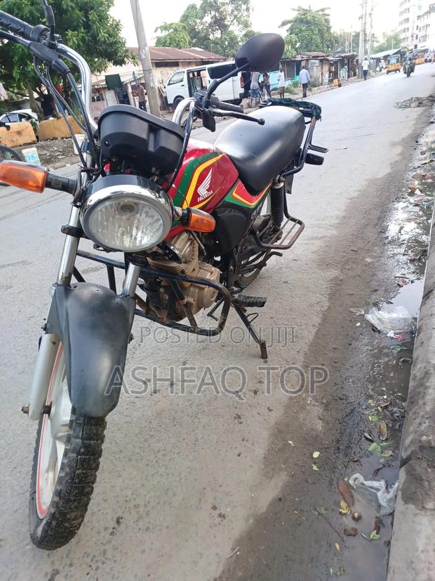 Honda CB 2023 Red - thumbnail 3