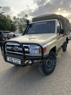 Toyota Land Cruiser 79 Series 2005 Beige