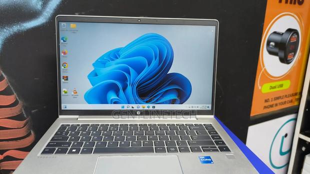 Laptop HP ProBook 440 16GB Intel Core i5 SSD 512GB