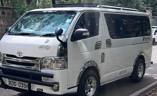 Toyota HiAce 2014 White - thumbnail 6