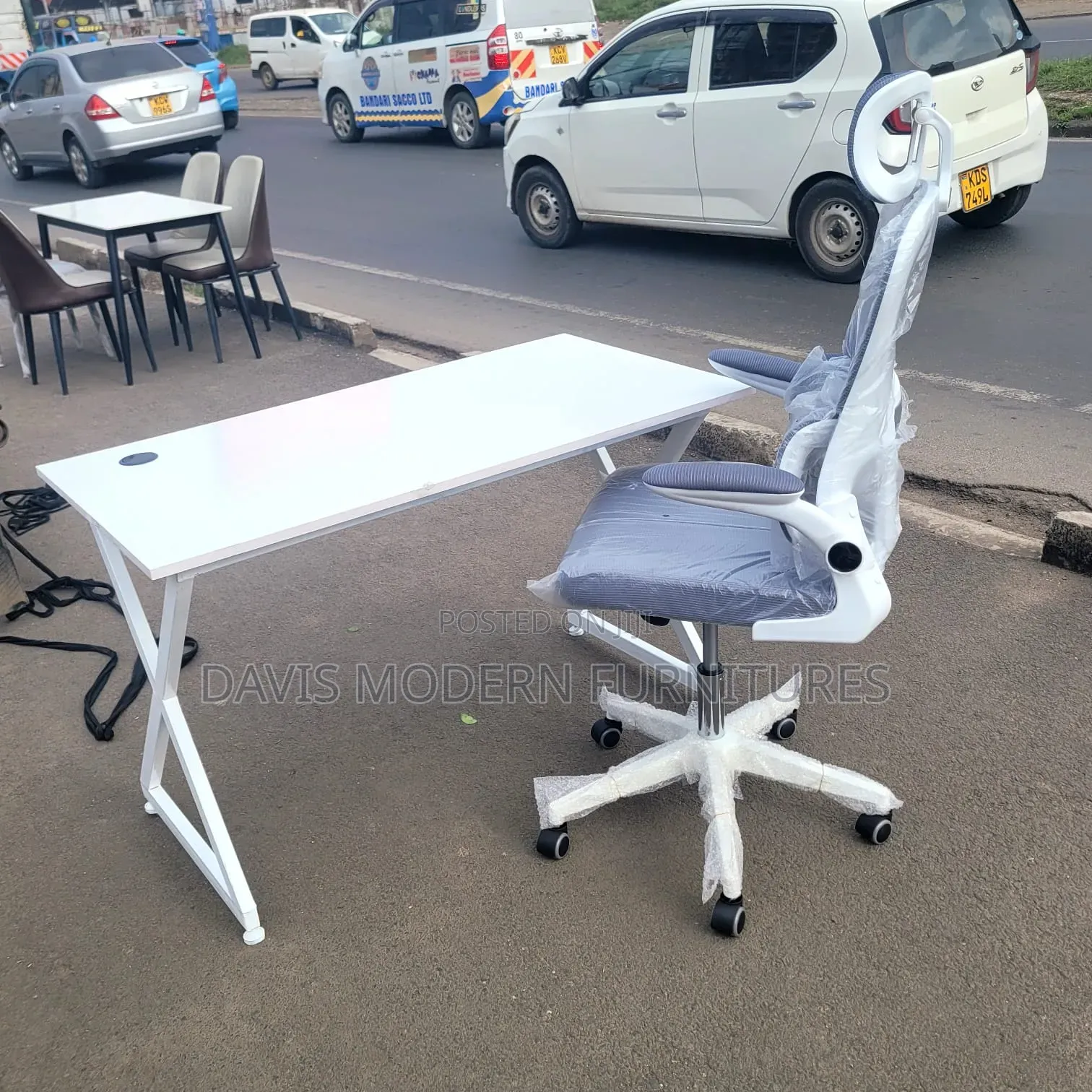 Rectangular Desk With X-Shaped Legs