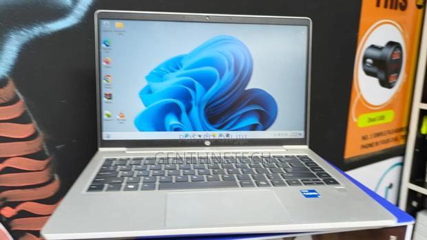 Laptop HP ProBook 440 16GB Intel Core i5 SSD 512GB