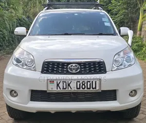 Toyota Rush 2016 White