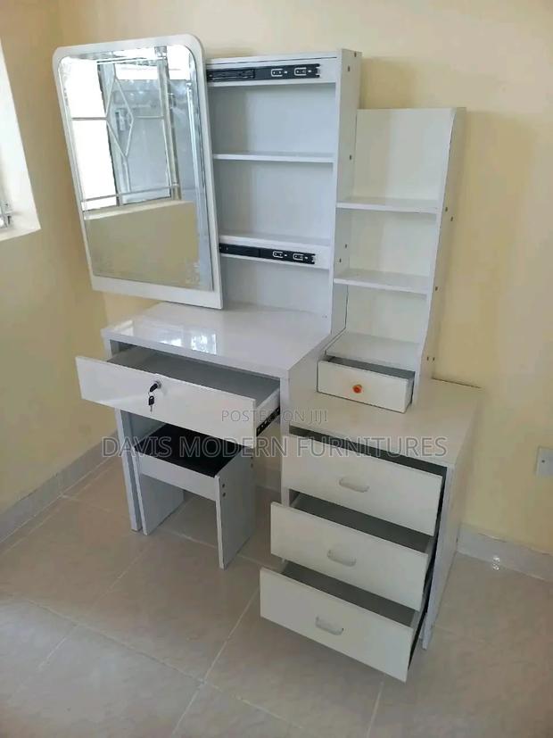 White Glossy Dinning Table - main view