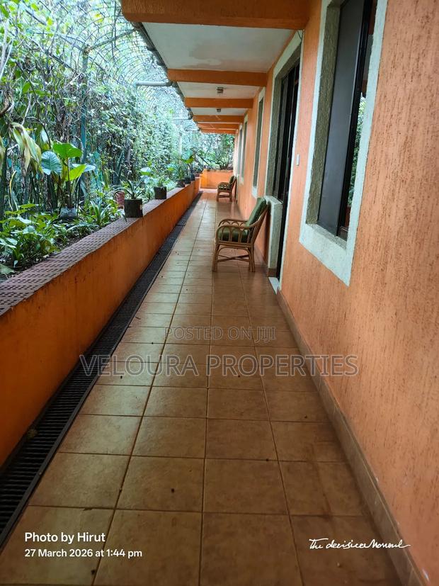 One Bedroom in Riverside Drive - thumbnail 10