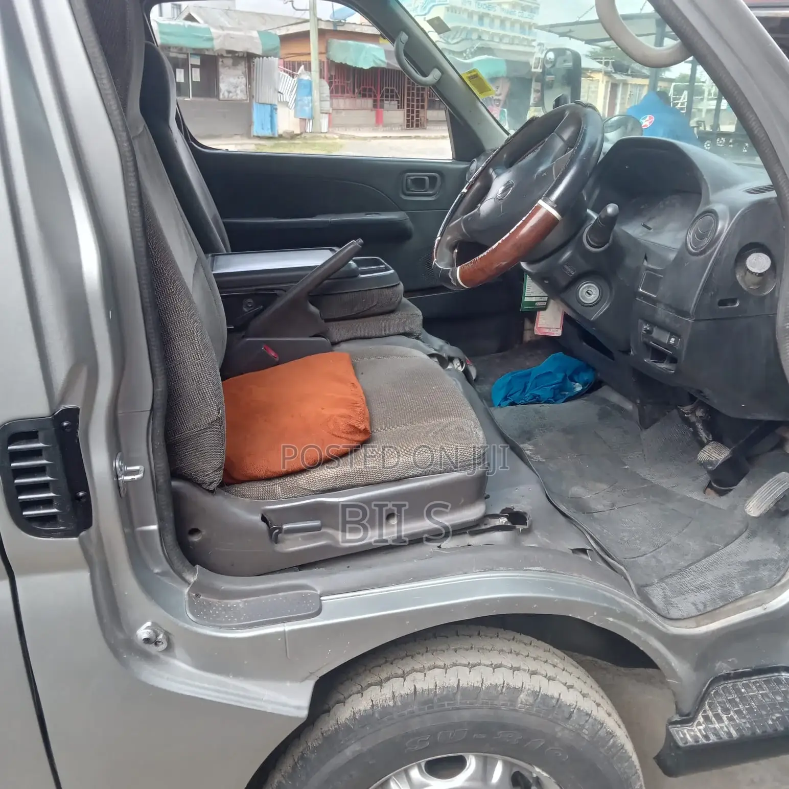 Nissan Caravan (Urvan) 2008 Grey