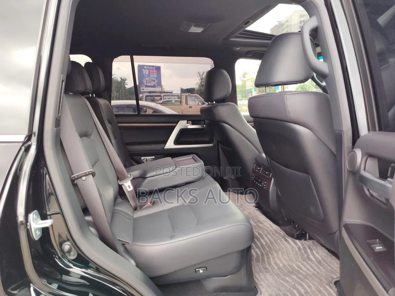 Toyota Land Cruiser 4.6 V8 ZX 2019 Black