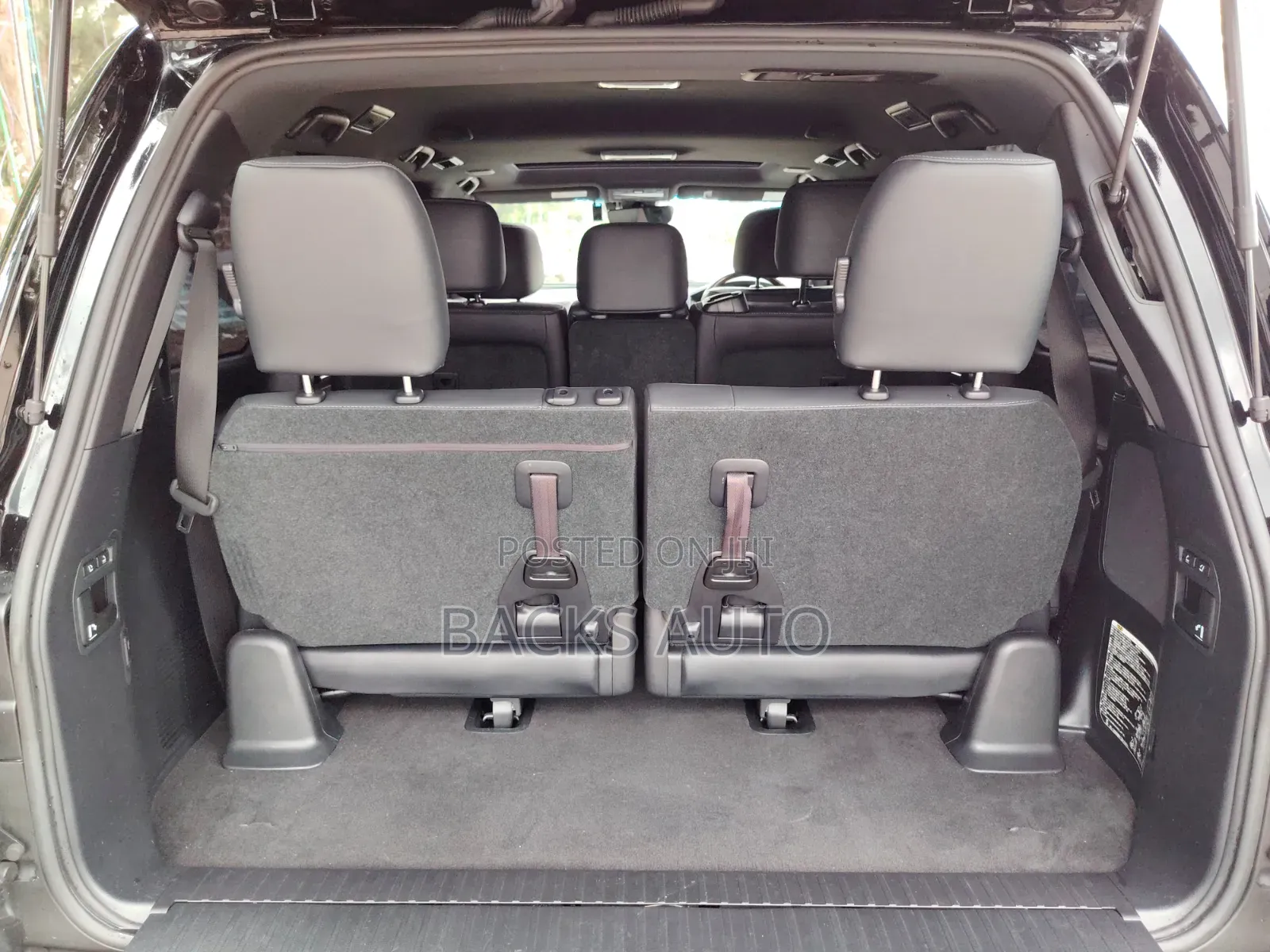 Toyota Land Cruiser 4.6 V8 ZX 2019 Black