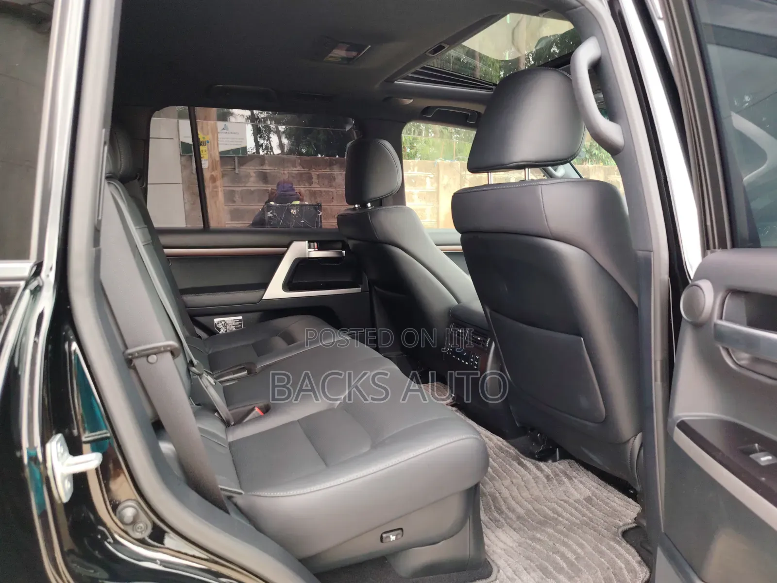 Toyota Land Cruiser 4.6 V8 ZX 2019 Black