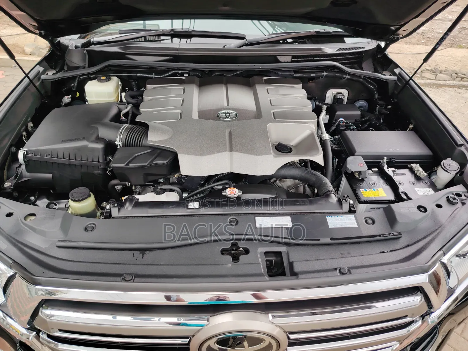 Toyota Land Cruiser 4.6 V8 ZX 2019 Black