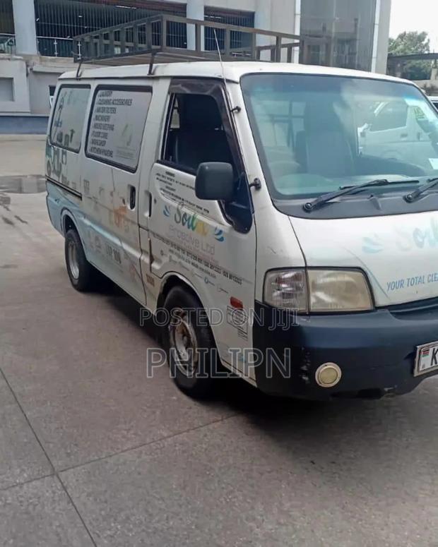 Mazda Bongo 2013 White - thumbnail 5
