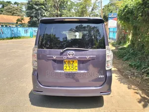 Toyota Voxy 2008 Blue