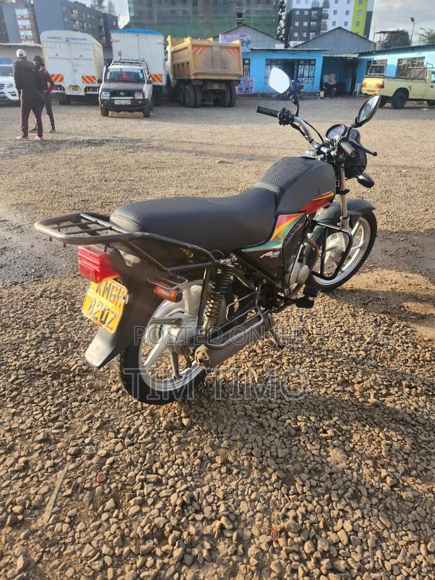 Honda CB 2025 Red - thumbnail 4