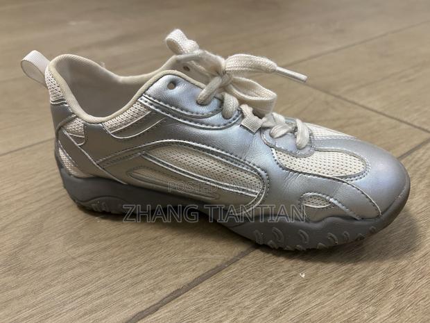 Very Cool Silver Shoes - thumbnail 4